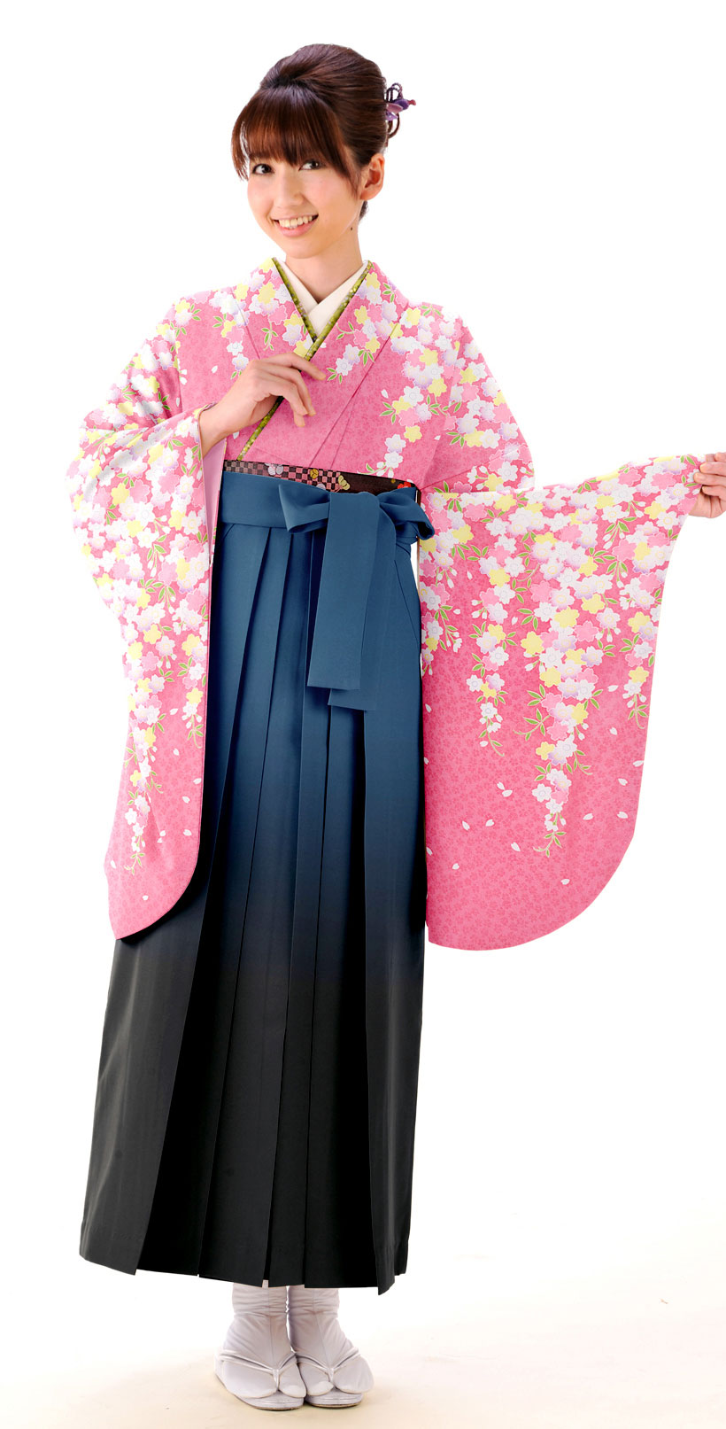 レンタル袴 着物 ピンク 重ね桜 紺 黒 二色ボカシ 小振袖 丸昌オリジナル 先生にもおすすめ小振袖 ネット限定 スタンダードライン 袴レンタルは晴れ着の丸昌 卒業時装 卒業袴 ハカマ 全国宅配送料無料 レンタル袴 着物 ピンク 重ね桜 紺 黒 二色ボカシ 小振袖 丸昌オリジナル 先生にもおすすめ小振袖 ネット限定 スタンダードライン 袴レンタルは晴れ着の丸昌 卒業時装 卒業袴 ハカマ 全国宅配送料無料